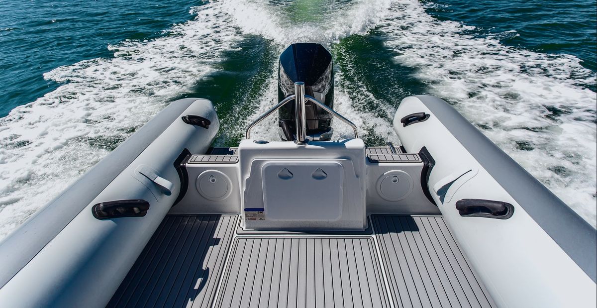 Protector 250 Chase: Generous deck space