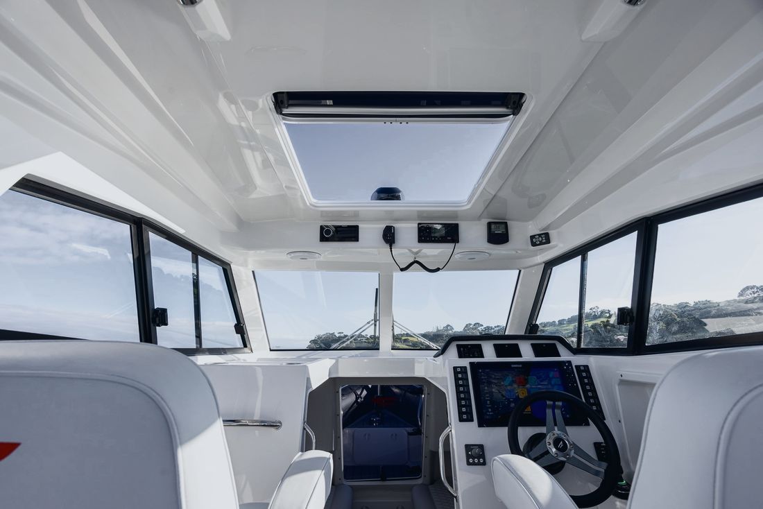 Protector 330R Targa RIB, gallery photo 6 of 7