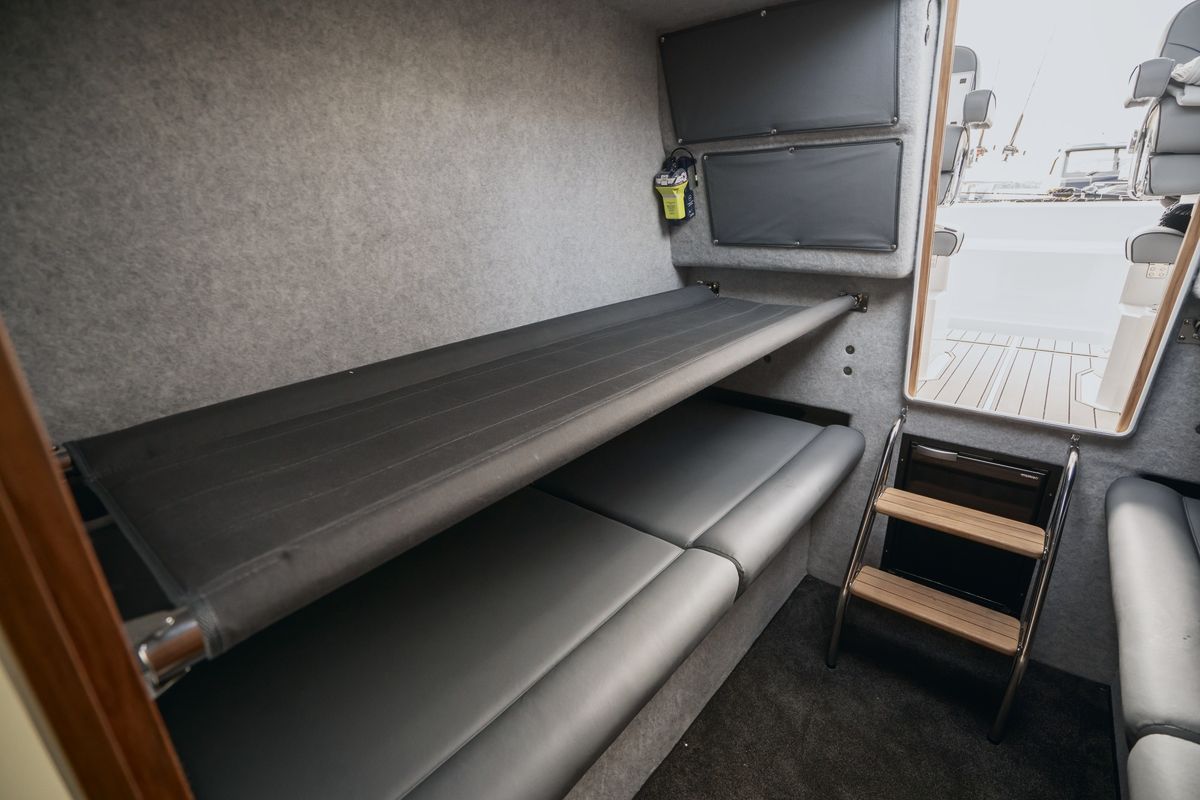 Protector 410 Targa: Optional cabin bunks